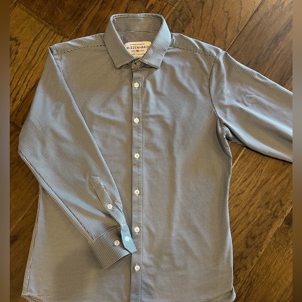 Mizzen + Main. Men’s. Long sleeve. Dress shirt. Black. Check. Medium. Trim fit.